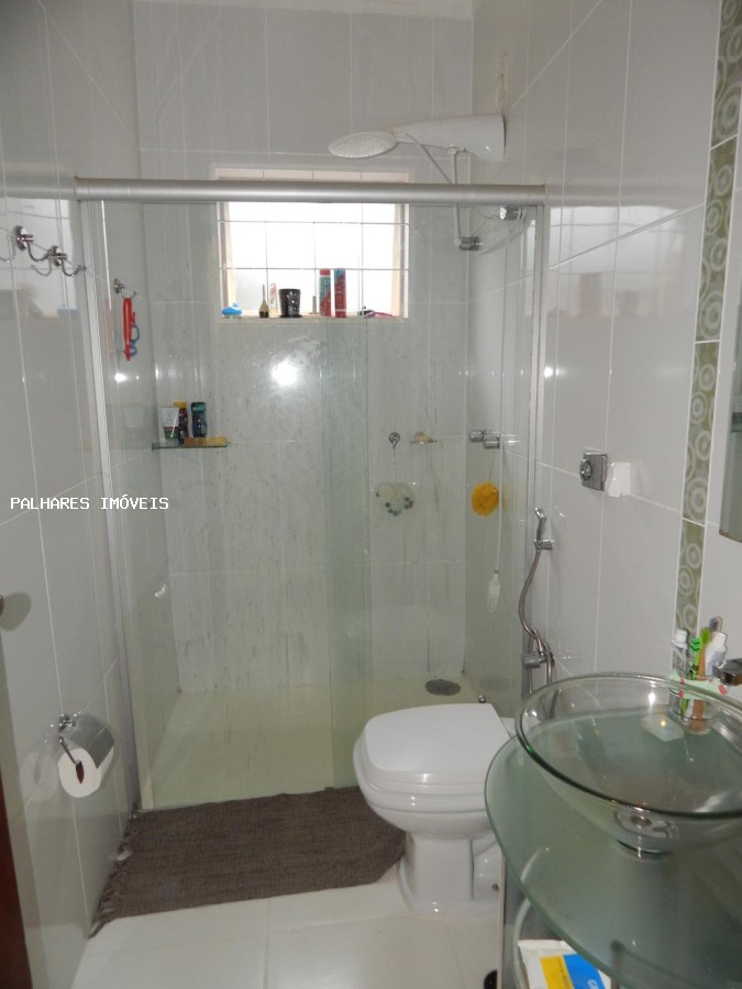 Casa à venda com 3 quartos, 1 suíte, 4 vagas e 176m² no ESTADOS UNIDOS - RESIDENCIAL, Uberaba (MG) — foto 23 de 30