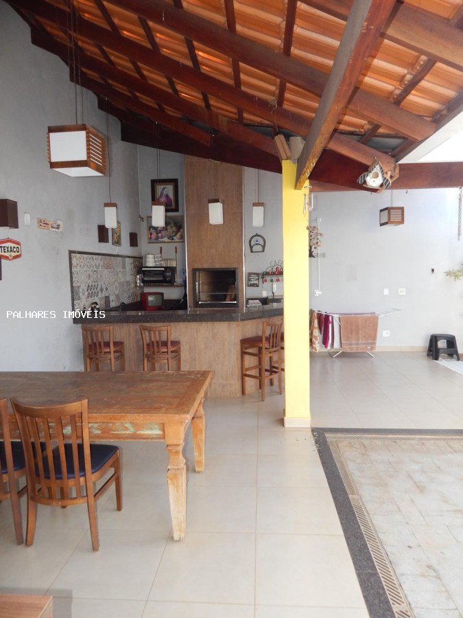Casa à venda com 3 quartos, 1 suíte, 4 vagas e 176m² no ESTADOS UNIDOS - RESIDENCIAL, Uberaba (MG) — foto 22 de 30