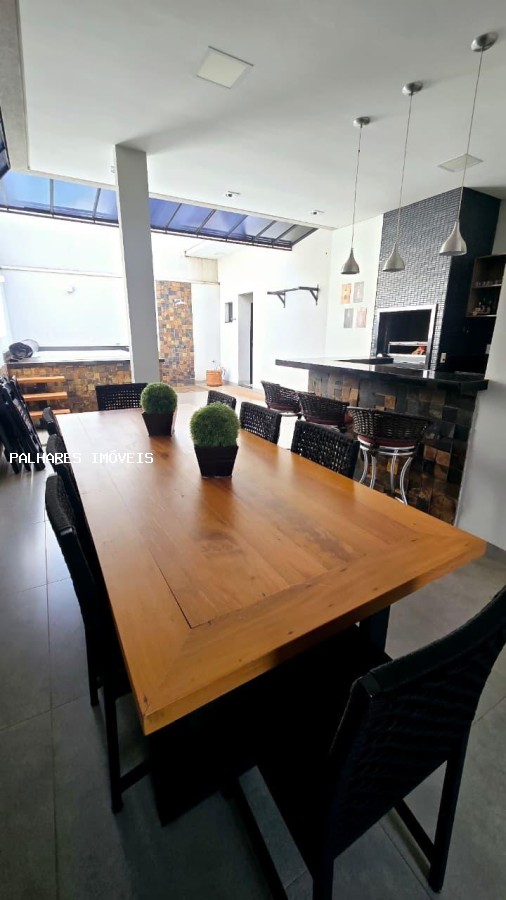 Casa à venda com 3 quartos, 3 suítes, 4 vagas e 172m² no Estância dos Ypês, Uberaba (MG) — foto 8 de 30
