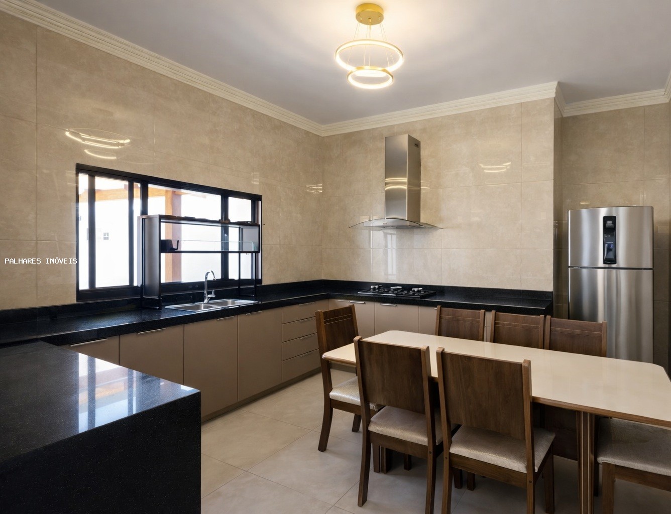 Casa à venda com 2 quartos, 1 suíte, 2 vagas e 232m² no FABRÍCIO, Uberaba (MG) — foto 7 de 9