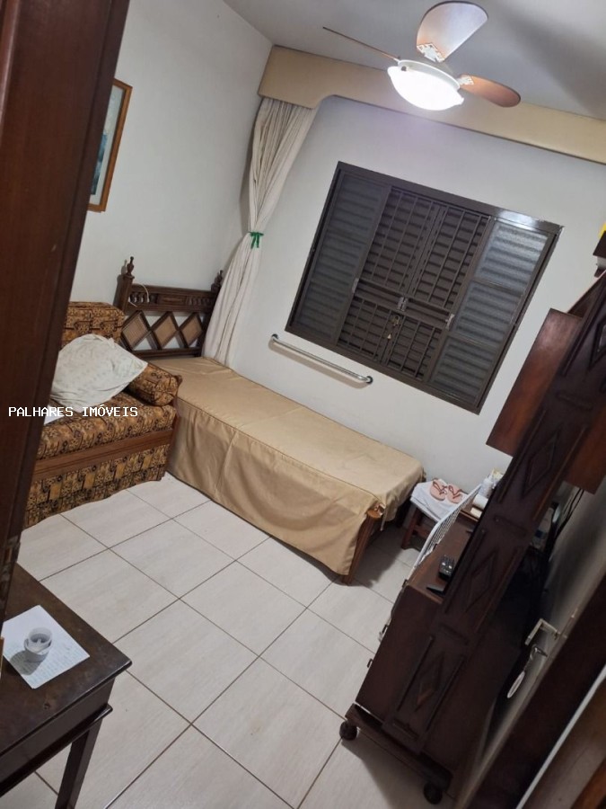 Casa à venda com 3 quartos, 1 suíte, 2 vagas e 175m² no SÃO BENEDITO, Uberaba (MG) — foto 8 de 25