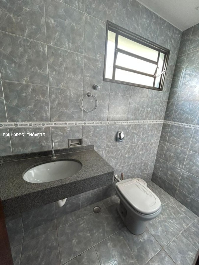 Casa à venda com 3 quartos, 1 suíte, 2 vagas e 175m² no SÃO BENEDITO, Uberaba (MG) — foto 16 de 25