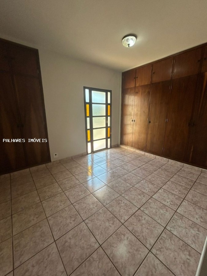 Casa à venda com 3 quartos, 1 suíte, 2 vagas e 175m² no SÃO BENEDITO, Uberaba (MG) — foto 25 de 25