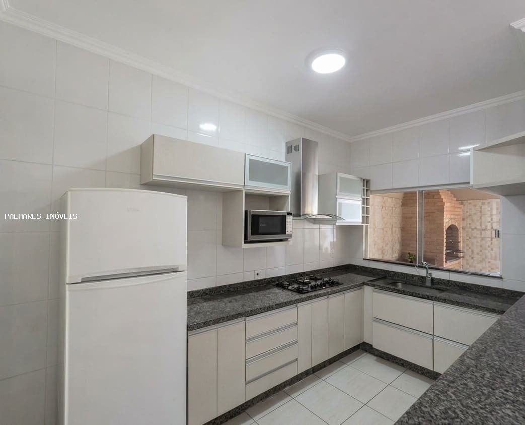 Casa à venda com 4 quartos, 2 suítes, 2 vagas e 129m² no MANHATAM - JARDIM, Uberaba (MG) — foto 5 de 12