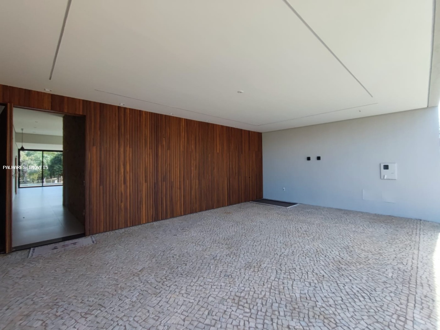 Casa à venda com 4 quartos, 2 suítes, 4 vagas e 272m² no JOKEY DO LAGO - CONDOMÍNIO, Uberaba (MG) — foto 5 de 30