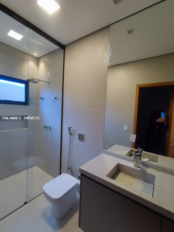 Casa à venda com 4 quartos, 2 suítes, 4 vagas e 272m² no JOKEY DO LAGO - CONDOMÍNIO, Uberaba (MG) — foto 10 de 30