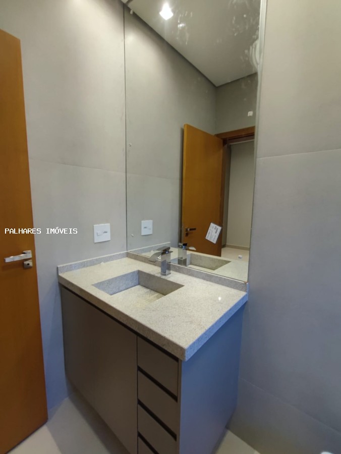 Casa à venda com 4 quartos, 2 suítes, 4 vagas e 272m² no JOKEY DO LAGO - CONDOMÍNIO, Uberaba (MG) — foto 22 de 30