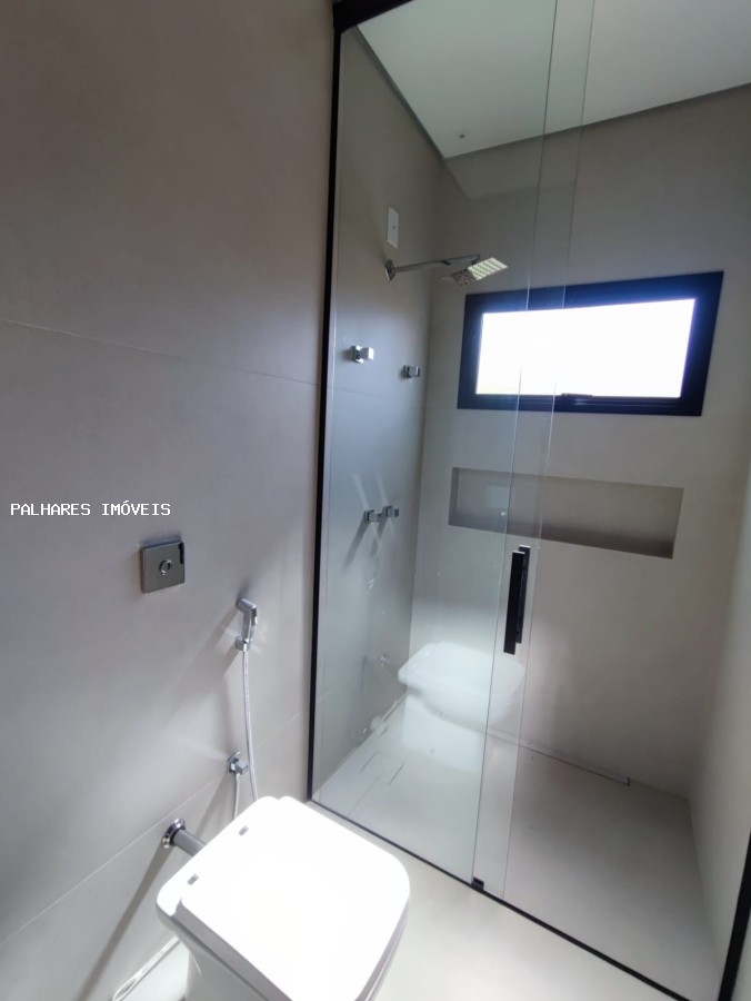 Casa à venda com 4 quartos, 2 suítes, 4 vagas e 272m² no JOKEY DO LAGO - CONDOMÍNIO, Uberaba (MG) — foto 27 de 30
