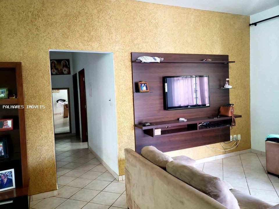 Casa à venda com 165m² no SÃO BENTO - JARDIM, Uberaba (MG) — foto 4 de 17