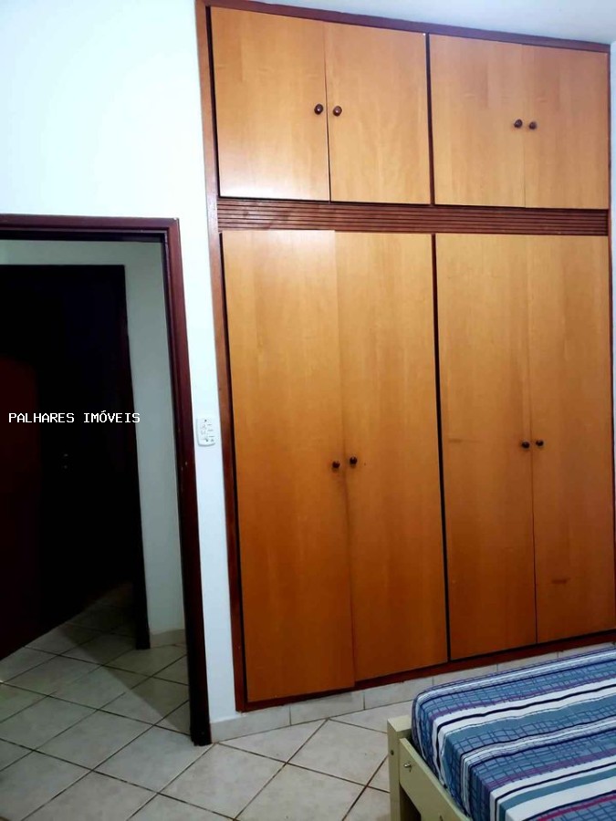 Casa à venda com 165m² no SÃO BENTO - JARDIM, Uberaba (MG) — foto 13 de 17