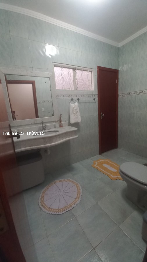 Casa à venda com 3 quartos, 1 suíte, 4 vagas e 190m² no SÃO GERALDO - PARQUE, Uberaba (MG) — foto 16 de 24
