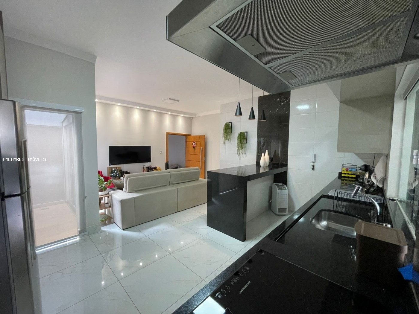 Casa à venda com 3 quartos, 2 suítes, 6 vagas e 127m² no SÃO BENTO - JARDIM, Uberaba (MG) — foto 3 de 30