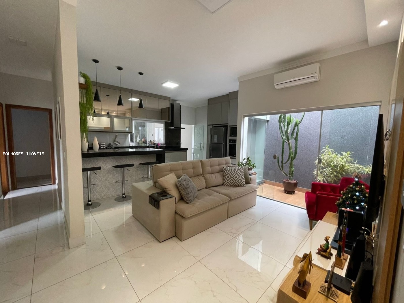 Casa à venda com 3 quartos, 2 suítes, 6 vagas e 127m² no SÃO BENTO - JARDIM, Uberaba (MG) — foto 8 de 30