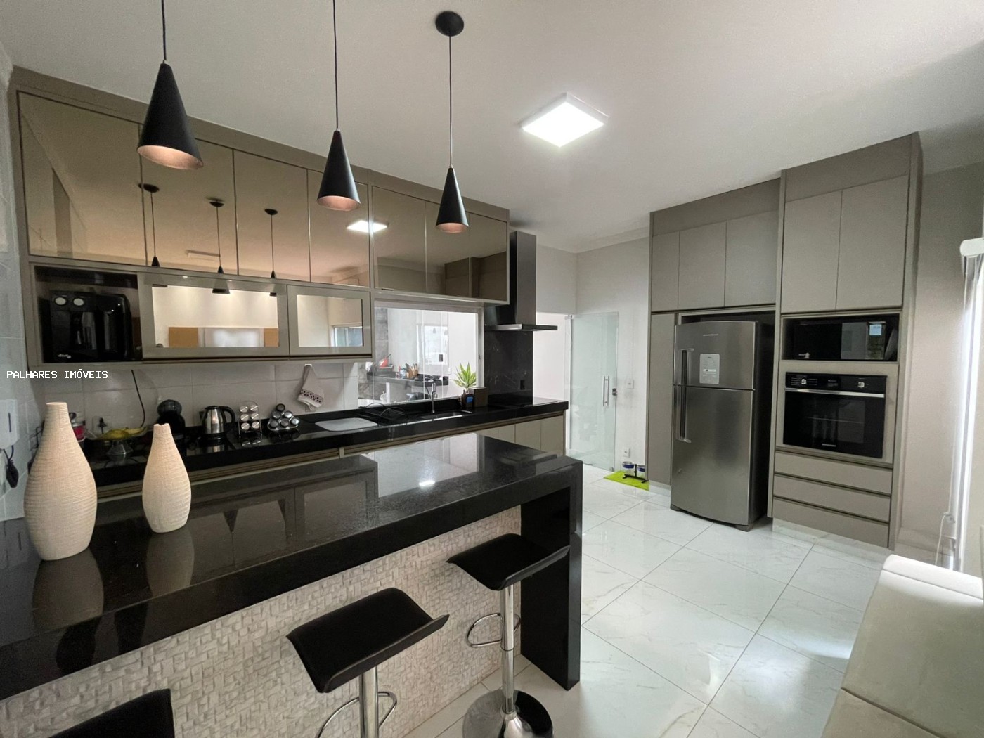 Casa à venda com 3 quartos, 2 suítes, 6 vagas e 127m² no SÃO BENTO - JARDIM, Uberaba (MG) — foto 7 de 30