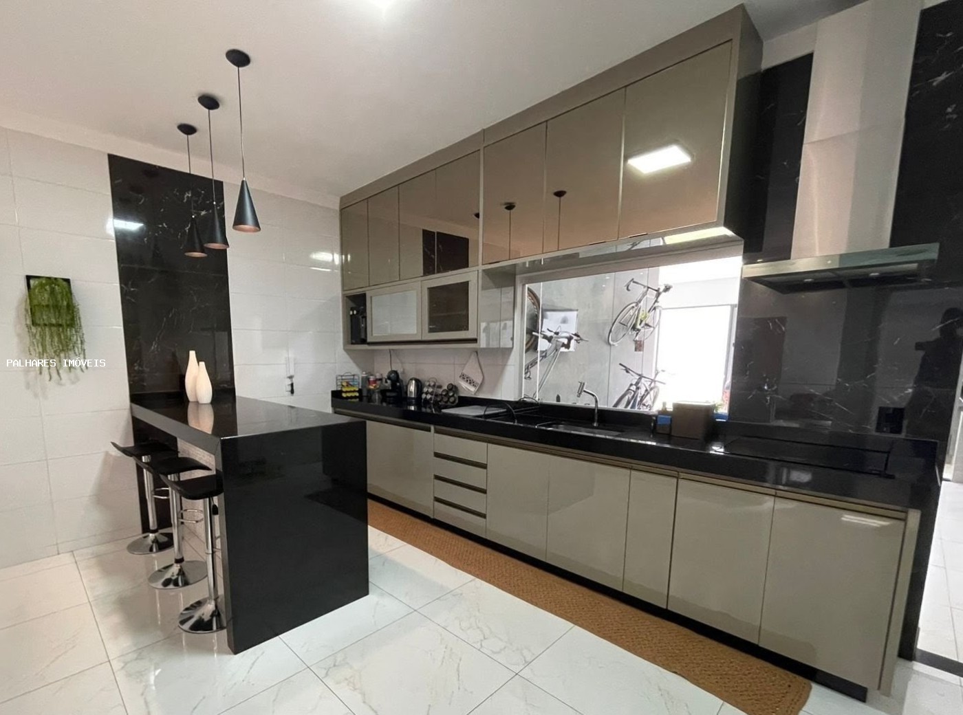 Casa à venda com 3 quartos, 2 suítes, 6 vagas e 127m² no SÃO BENTO - JARDIM, Uberaba (MG) — foto 6 de 30