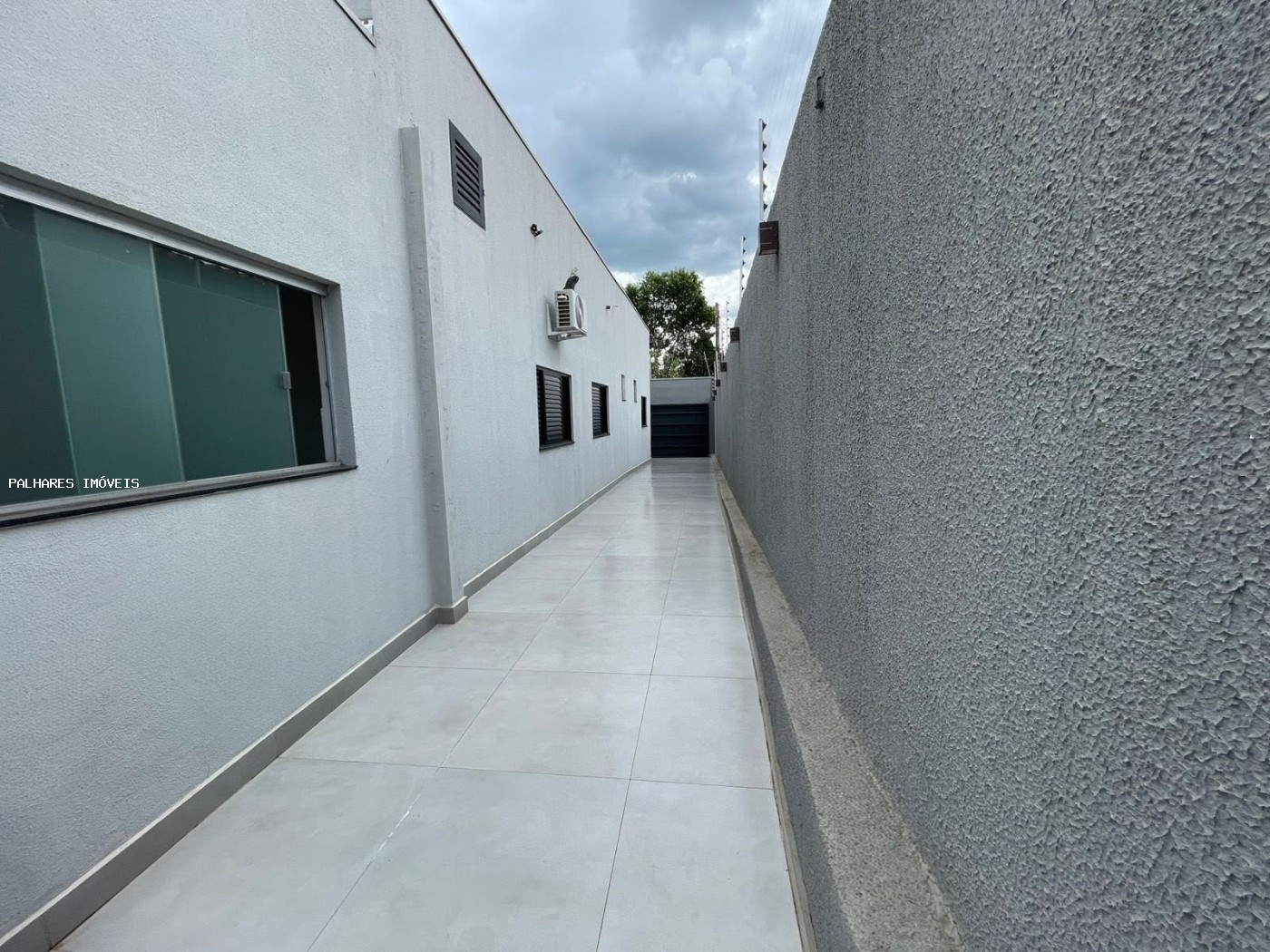 Casa à venda com 3 quartos, 2 suítes, 6 vagas e 127m² no SÃO BENTO - JARDIM, Uberaba (MG) — foto 27 de 30