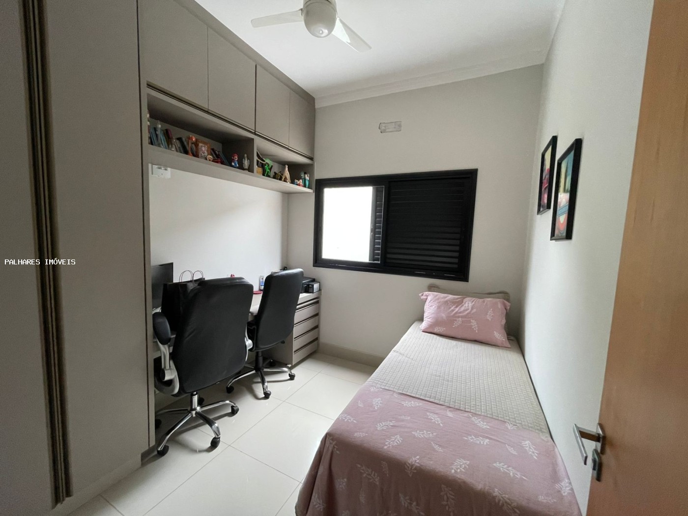 Casa à venda com 3 quartos, 2 suítes, 6 vagas e 127m² no SÃO BENTO - JARDIM, Uberaba (MG) — foto 28 de 30