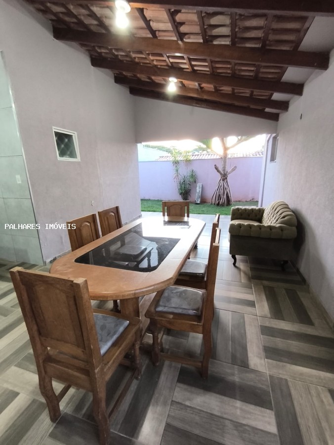 Casa à venda com 3 quartos, 1 suíte, 2 vagas e 300m² no FABRÍCIO, Uberaba (MG) — foto 2 de 30