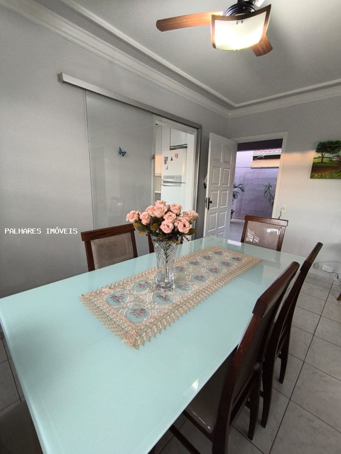 Casa à venda com 3 quartos, 1 suíte, 2 vagas e 300m² no FABRÍCIO, Uberaba (MG) — foto 3 de 30