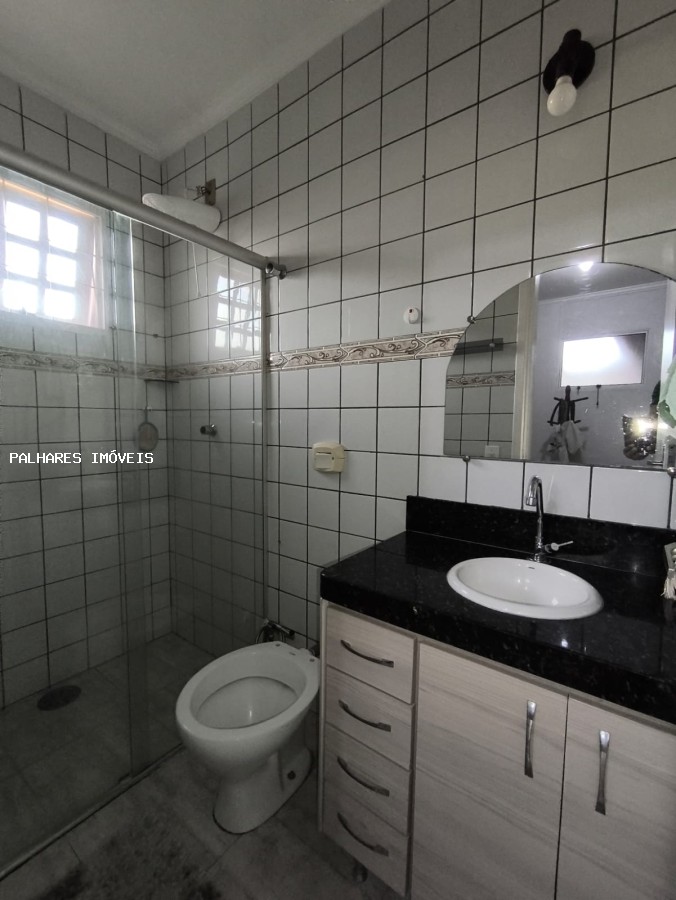 Casa à venda com 3 quartos, 1 suíte, 2 vagas e 300m² no FABRÍCIO, Uberaba (MG) — foto 21 de 30