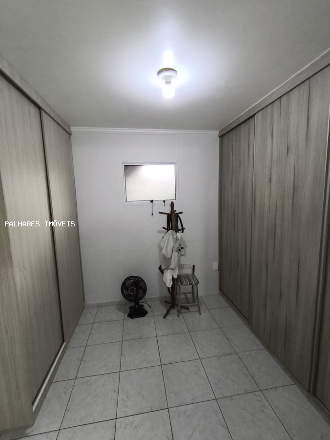 Casa à venda com 3 quartos, 1 suíte, 2 vagas e 300m² no FABRÍCIO, Uberaba (MG) — foto 24 de 30