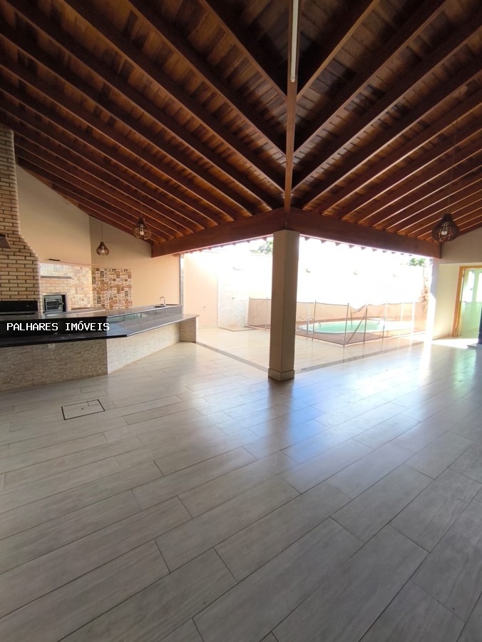 Casa à venda com 3 quartos, 2 suítes, 3 vagas e 266m² no PALMEIRAS - RESIDENCIAL, Uberaba (MG) — foto 10 de 30