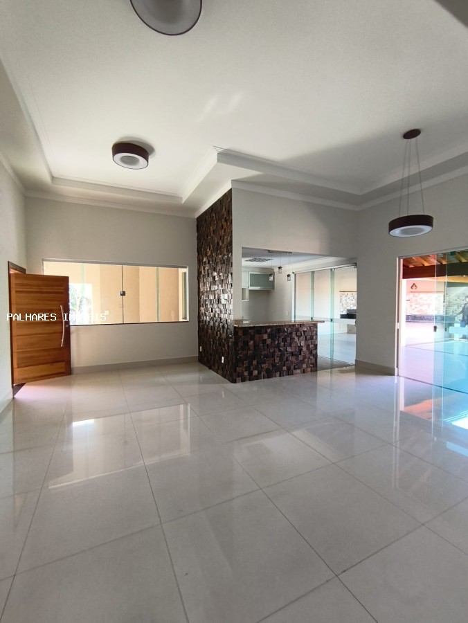 Casa à venda com 3 quartos, 2 suítes, 3 vagas e 266m² no PALMEIRAS - RESIDENCIAL, Uberaba (MG) — foto 18 de 30