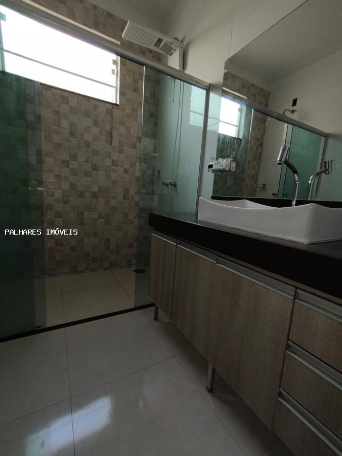 Casa à venda com 3 quartos, 2 suítes, 3 vagas e 266m² no PALMEIRAS - RESIDENCIAL, Uberaba (MG) — foto 17 de 30