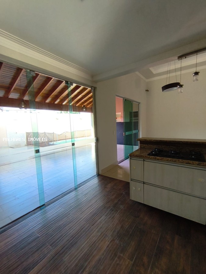Casa à venda com 3 quartos, 2 suítes, 3 vagas e 266m² no PALMEIRAS - RESIDENCIAL, Uberaba (MG) — foto 14 de 30