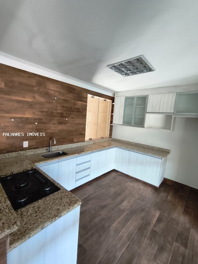 Casa à venda com 3 quartos, 2 suítes, 3 vagas e 266m² no PALMEIRAS - RESIDENCIAL, Uberaba (MG) — foto 15 de 30