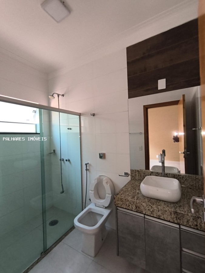 Casa à venda com 3 quartos, 2 suítes, 3 vagas e 266m² no PALMEIRAS - RESIDENCIAL, Uberaba (MG) — foto 22 de 30