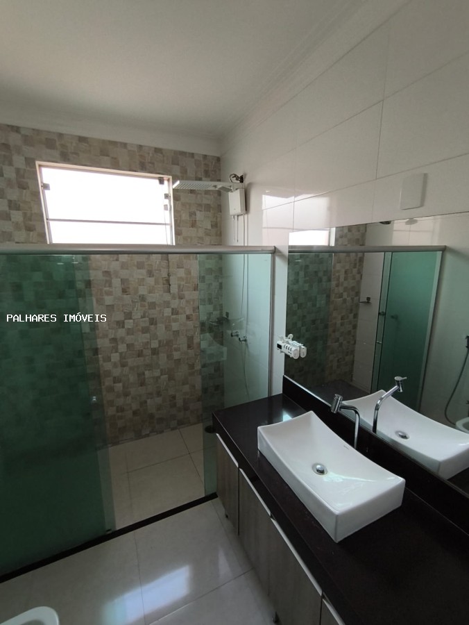 Casa à venda com 3 quartos, 2 suítes, 3 vagas e 266m² no PALMEIRAS - RESIDENCIAL, Uberaba (MG) — foto 25 de 30