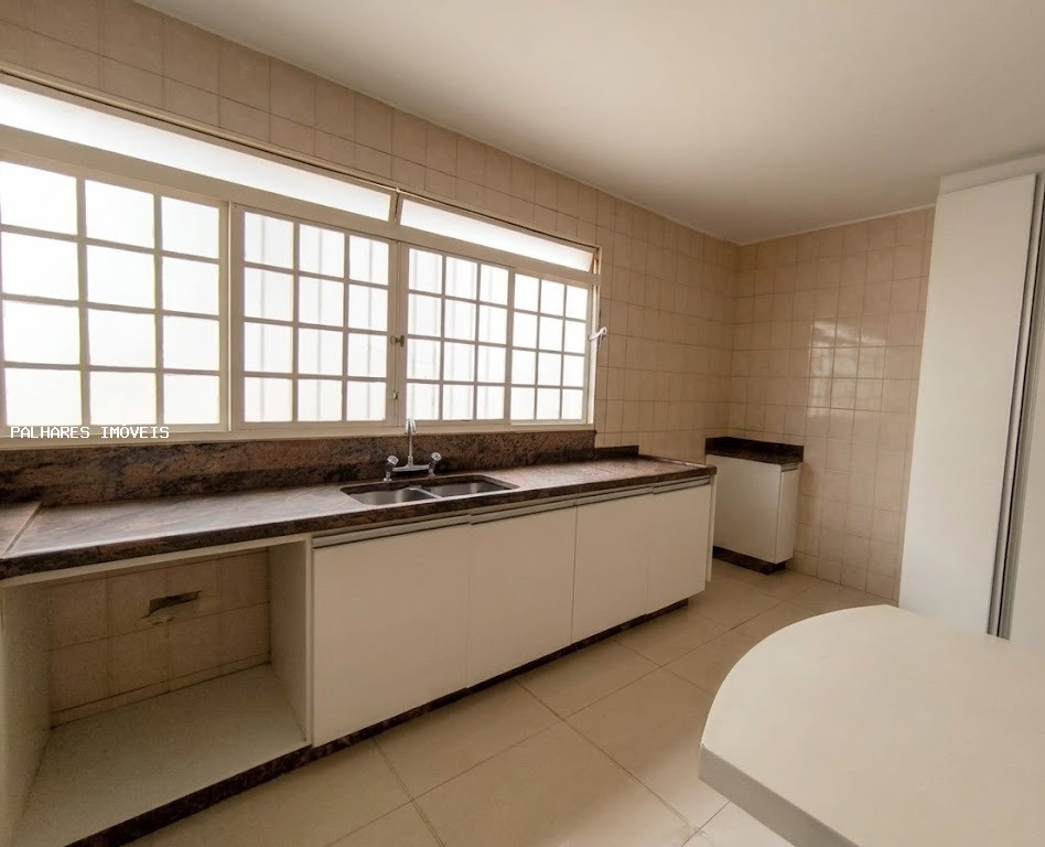 Casa à venda com 5 quartos, 2 suítes, 5 vagas e 494m² no MERCÊS, Uberaba (MG) — foto 15 de 30