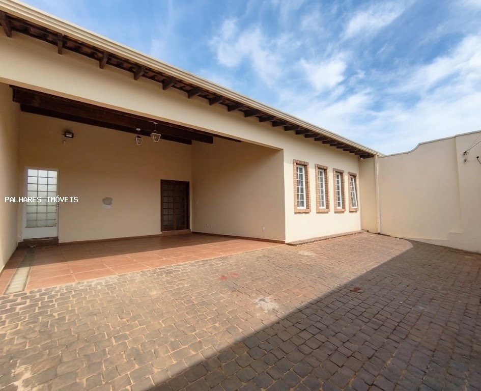 Casa para alugar com 5 quartos, 2 suítes, 5 vagas e 494m² no MERCÊS, Uberaba (MG) — foto 2 de 30