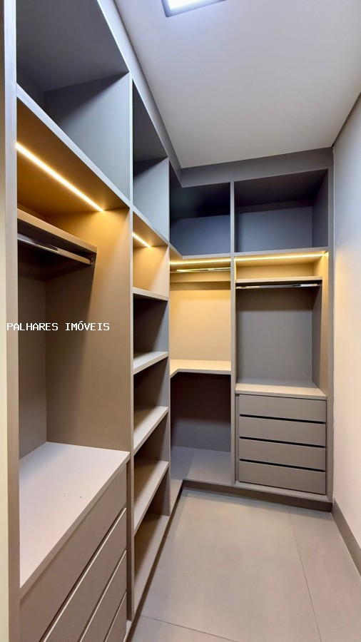 Casa à venda com 3 quartos, 3 suítes, 4 vagas e 190m² no BARONESA - CONDOMÍNIO, Uberaba (MG) — foto 17 de 30