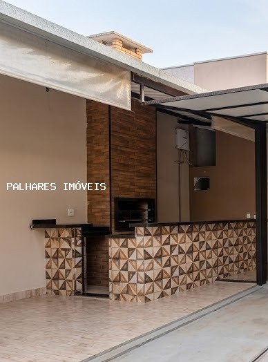 Casa à venda com 2 quartos, 2 banheiros, 6 vagas e 260m² no NENE GOMES - JARDIM, Uberaba — foto principal