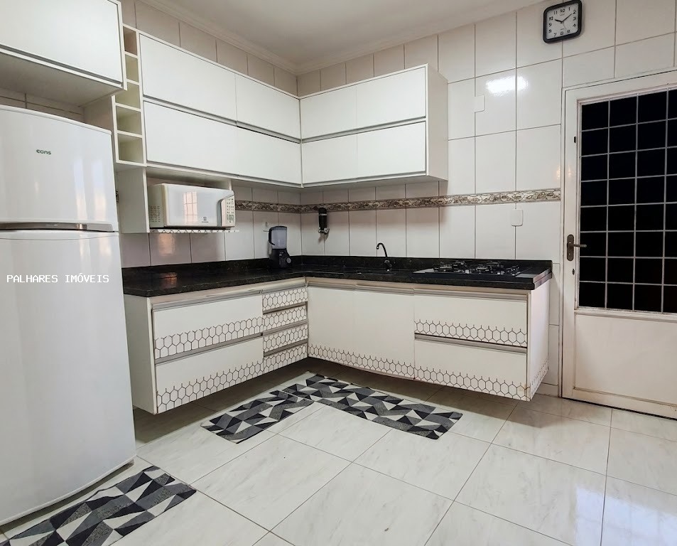 Casa à venda com 2 quartos, 2 banheiros, 3 vagas e 161m² no NENE GOMES - JARDIM, Uberaba (MG) — foto 6 de 8