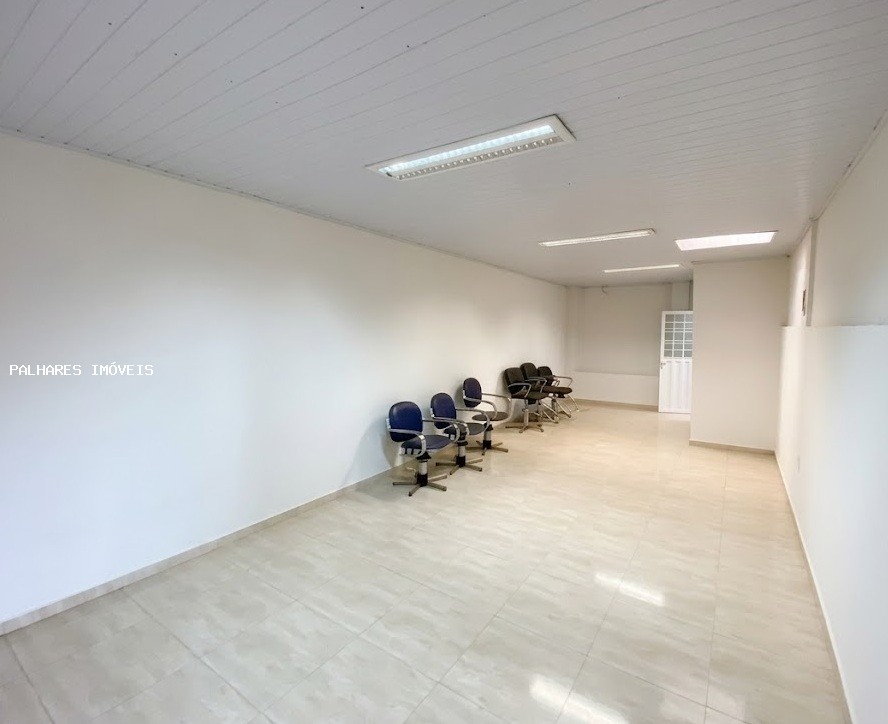 Casa à venda com 6 quartos, 3 banheiros, 2 vagas e 156m² no Centro, Uberaba (MG) — foto 5 de 5