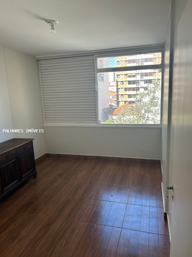 Apartamento à venda com 3 quartos, 2 banheiros e 100m² no Centro, Uberaba (MG) — foto 2 de 22