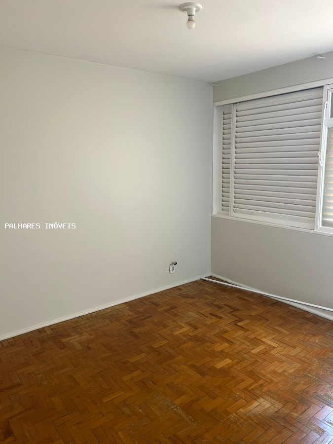 Apartamento à venda com 3 quartos, 2 banheiros e 100m² no Centro, Uberaba (MG) — foto 18 de 22