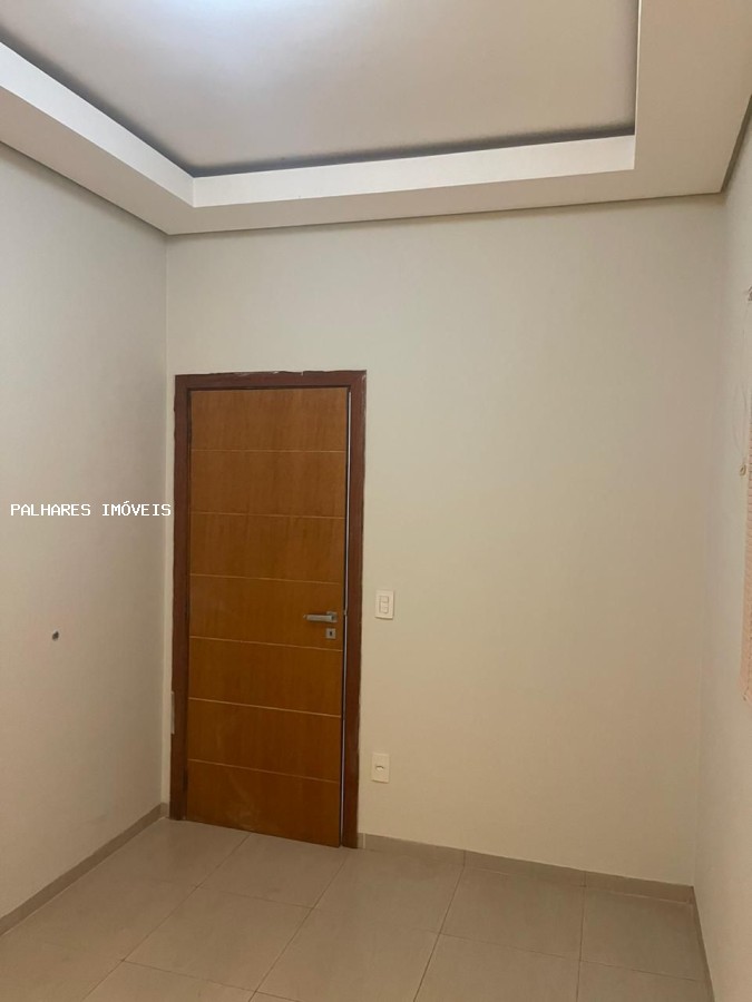 Casa à venda com 3 quartos, 1 suíte, 2 vagas e 153m² no ESTADOS UNIDOS - RESIDENCIAL, Uberaba (MG) — foto 12 de 30