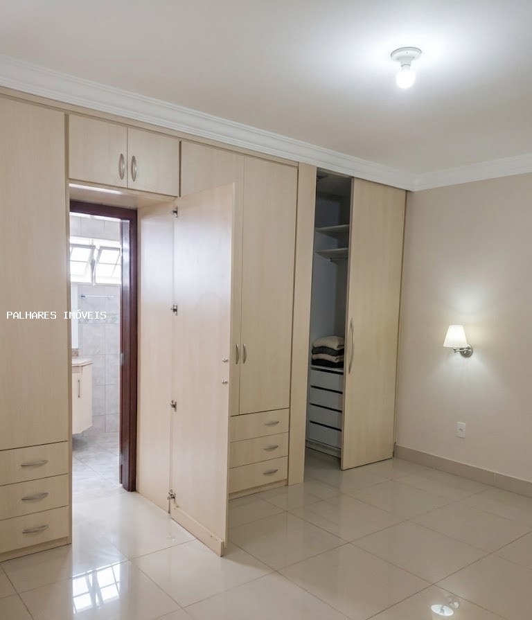 Casa à venda com 3 quartos, 1 suíte, 4 vagas e 245m² no SÃO BENTO - JARDIM, Uberaba (MG) — foto 17 de 22