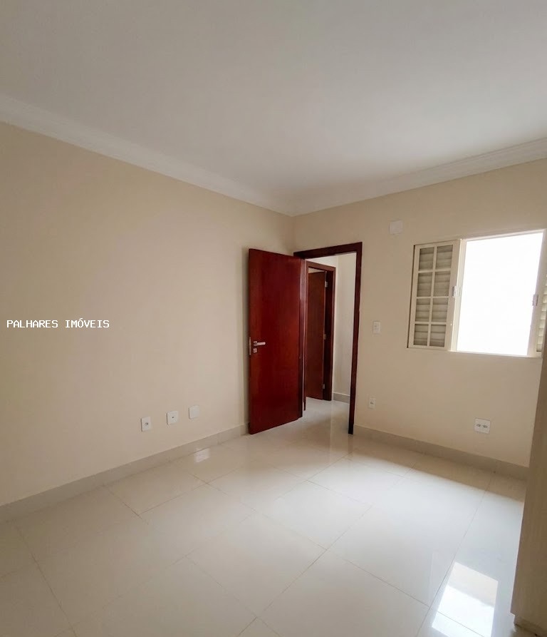Casa à venda com 3 quartos, 1 suíte, 4 vagas e 245m² no SÃO BENTO - JARDIM, Uberaba (MG) — foto 14 de 22