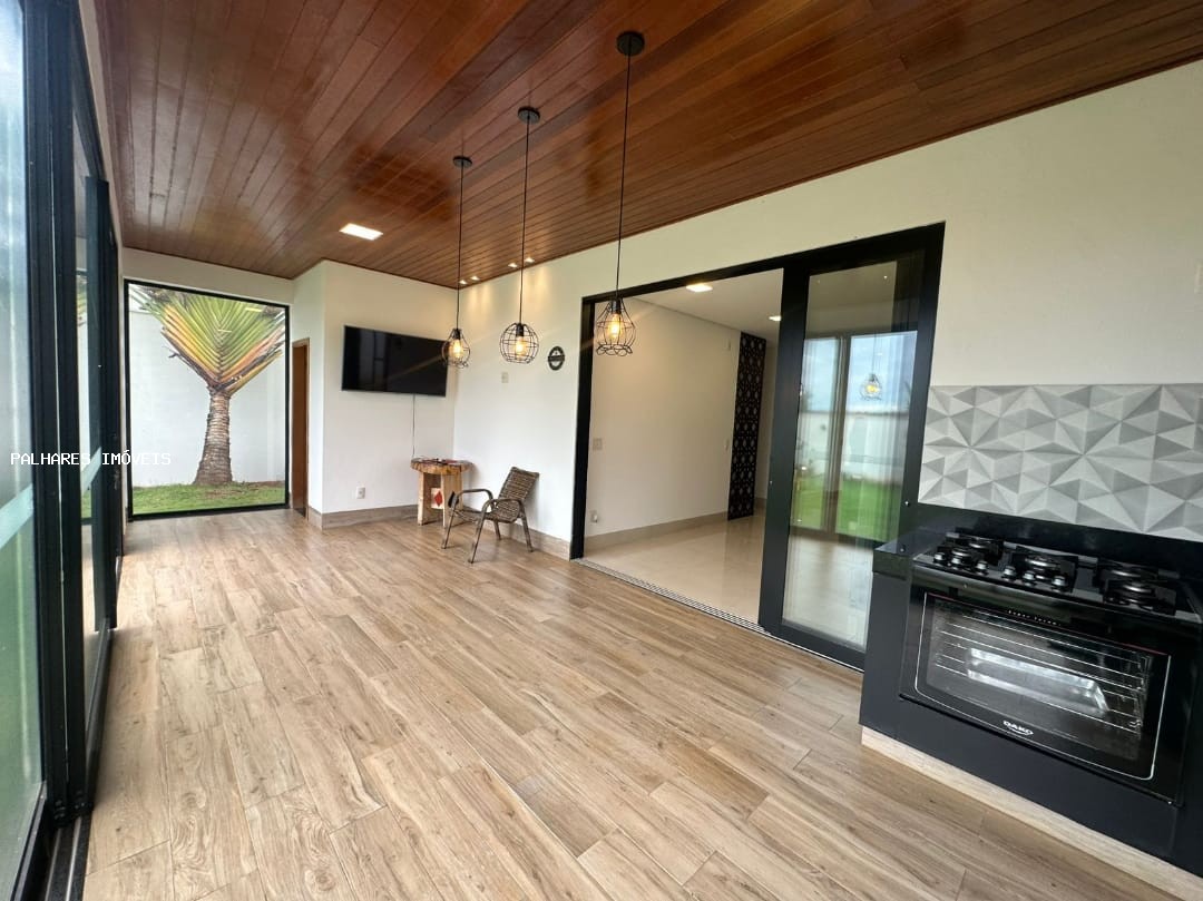 Casa à venda com 3 quartos, 3 suítes, 4 vagas e 215m² no CYRELA, Uberaba (MG) — foto 7 de 21