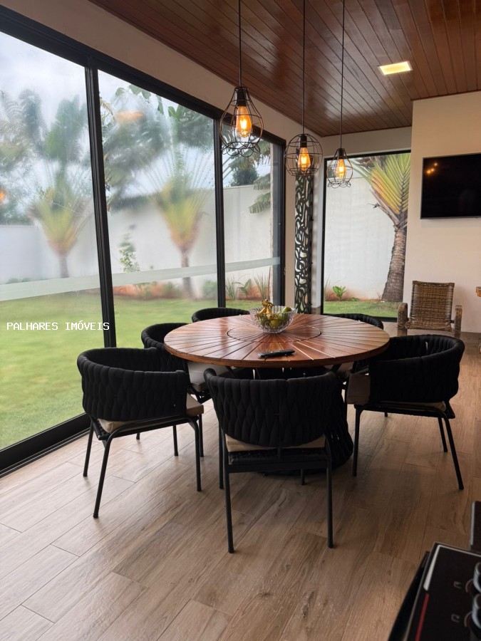 Casa à venda com 3 quartos, 3 suítes, 4 vagas e 215m² no CYRELA, Uberaba (MG) — foto 13 de 21