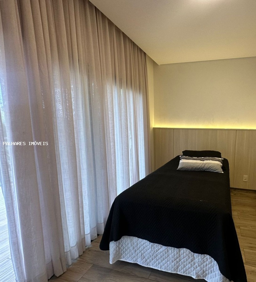 Casa à venda com 3 quartos, 3 suítes, 4 vagas e 215m² no CYRELA, Uberaba (MG) — foto 17 de 21