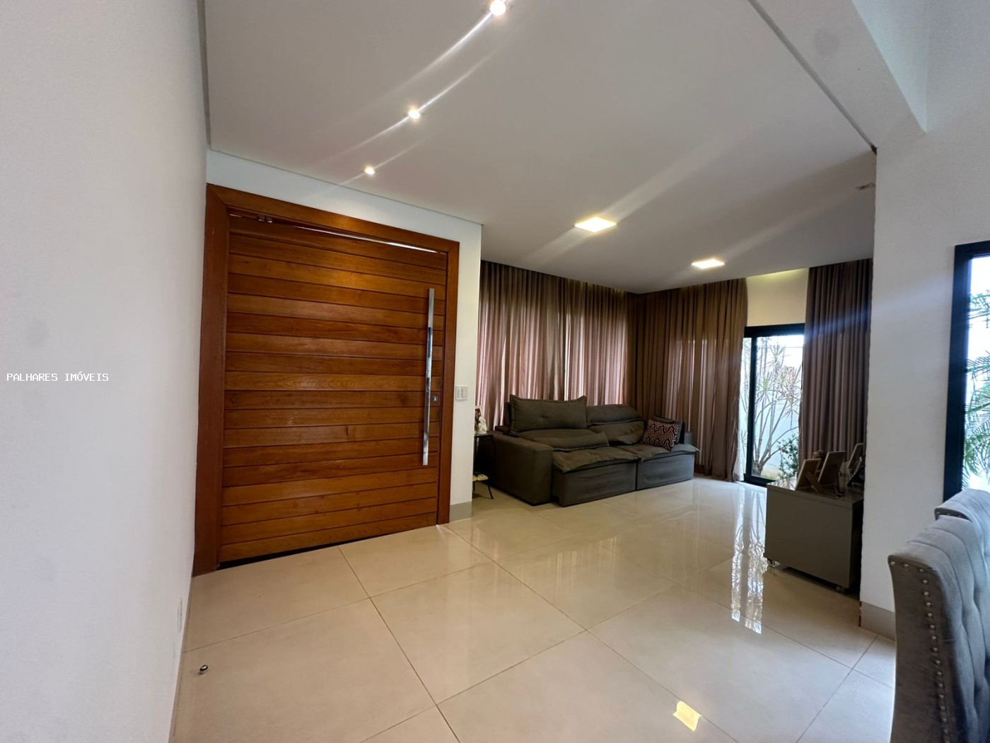 Casa à venda com 3 quartos, 3 suítes, 4 vagas e 215m² no CYRELA, Uberaba (MG) — foto 21 de 21