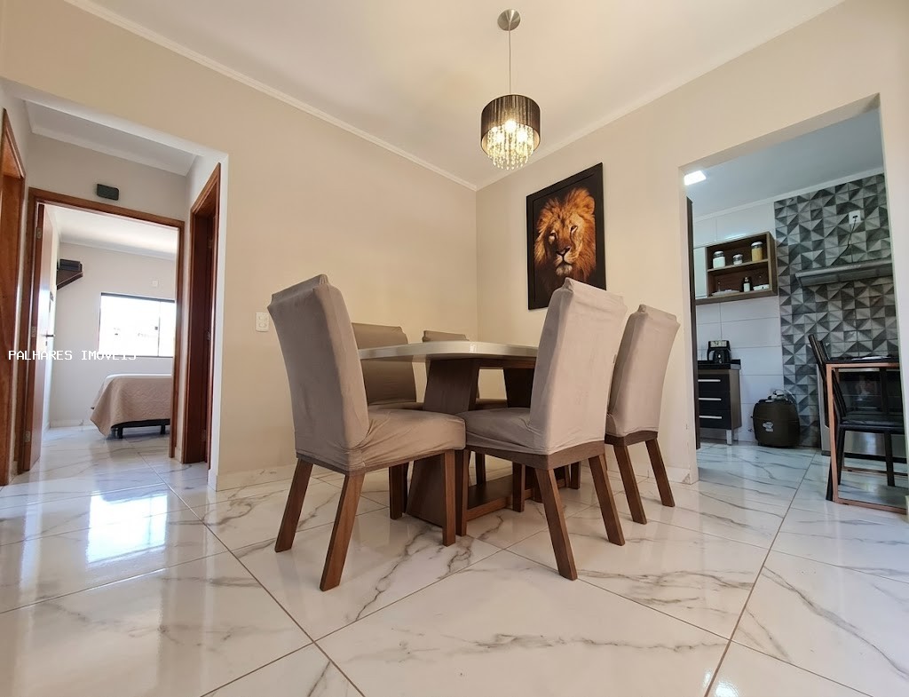 Casa à venda com 2 quartos, 1 suíte, 3 vagas e 140m² no ABADIA, Uberaba (MG) — foto 2 de 8