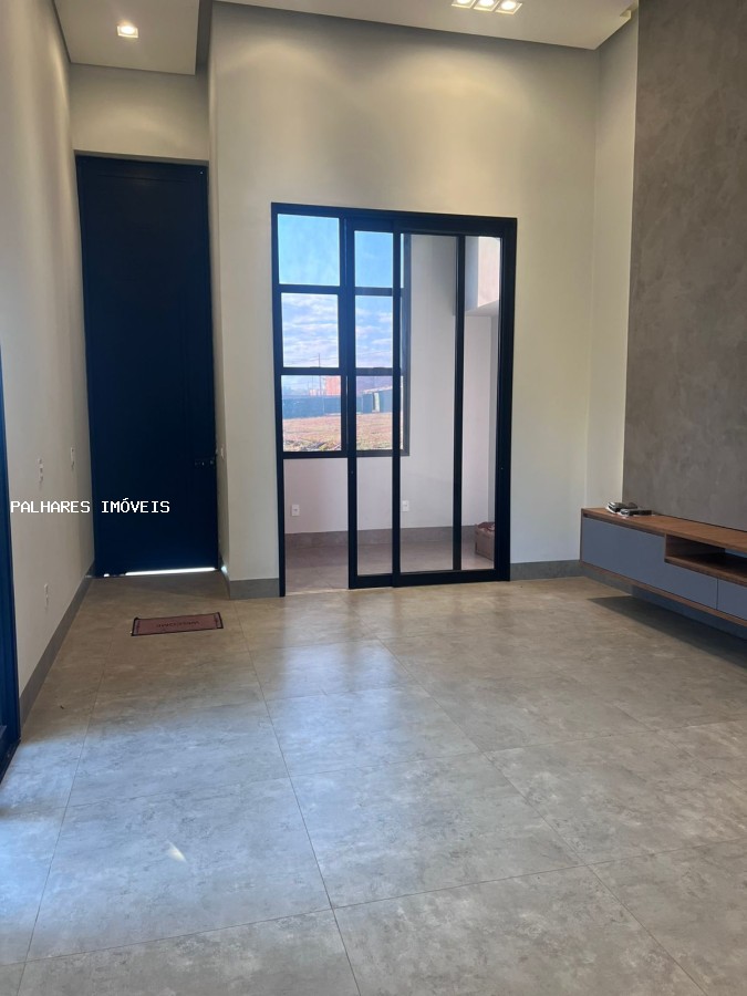 Casa à venda com 3 quartos, 3 suítes, 4 vagas e 169m² no AYAT - CONDOMÍNIO, Uberaba (MG) — foto 5 de 24