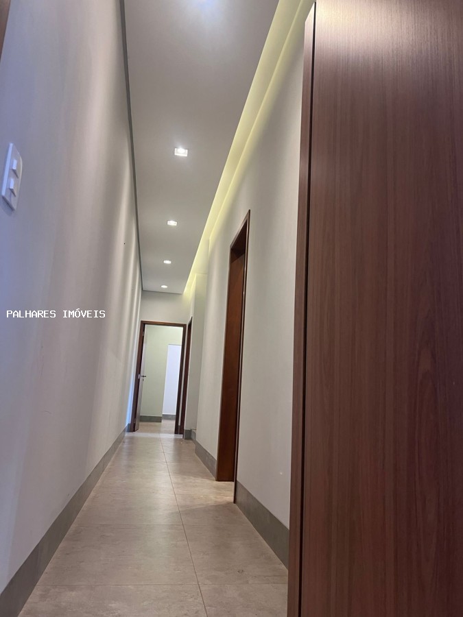 Casa à venda com 3 quartos, 3 suítes, 4 vagas e 169m² no AYAT - CONDOMÍNIO, Uberaba (MG) — foto 9 de 24